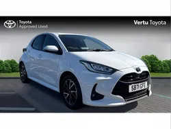 White Used 2022 Toyota Yaris Hybrid Design Hatchback | £16,060 (Fair price)