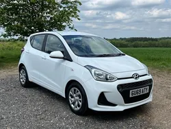 White Used 2019 Hyundai i10 SE Hatchback | £8,995 (Fair price)
