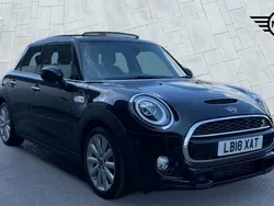 Black Used 2018 Mini Cooper S Hatch Hatchback | £16,500 (Fair price)