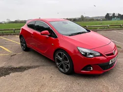 Red Used 2016 Vauxhall Astra GTC Edition Hatchback | £4,495 (Fair price)