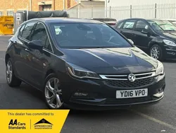 Black Used 2016 Vauxhall Astra SRi Hatchback | £4,925 (A bit pricey)