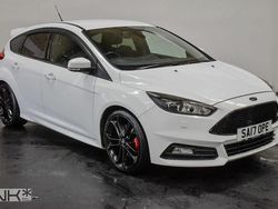 White Used 2017 Ford Focus ST Hatchback | £10,995 (Fair price)