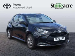 Black Used 2022 Toyota Yaris Hybrid Hatchback | £16,000 (Good price)