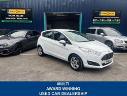 White Used 2014 Ford Fiesta Zetec Hatchback | £3,995 (Fair price)