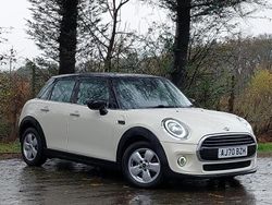 White Used 2020 Mini Cooper Classic Hatchback | £14,498 (Fair price)