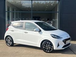 White Used 2024 Hyundai i10 Premium Hatchback | £14,995 (Fair price)