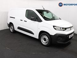 White New 2025 Citroën Berlingo Van | £16,299 (Good price)