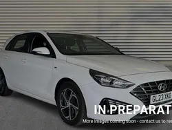 White Used 2023 Hyundai i30 SE Hatchback | £13,459 (Good price)