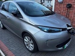 Grey Used 2015 Renault Zoe Dynamique Hatchback | £2,950 (Super price)