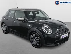 Black Used 2022 Mini Cooper S Exclusive Hatchback | £21,999 (Fair price)