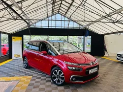 Red Used 2020 Citroën C4 SpaceTourer Flair MPV | £14,300 (Fair price)