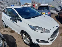 White Used 2013 Ford Fiesta Zetec Hatchback | £2,495 (Fair price)