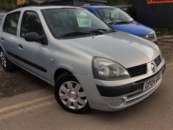 Silver Used 2004 Renault Clio II Expression Hatchback | £1,990 (Fair price)