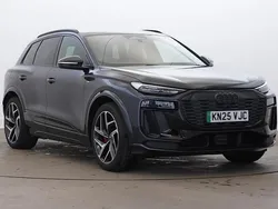 Grey Used 2025 Audi Q6 e-tron Advanced SUV | £55,450 (Super price)