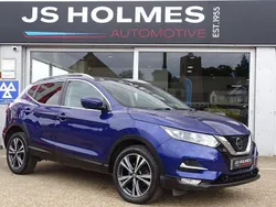 Blue Used 2018 Nissan Qashqai N-Connecta SUV | £10,990 (Good price)