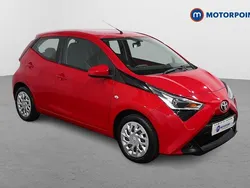 Red Used 2018 Toyota Aygo X-play Hatchback | £7,699 (Fair price)