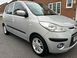 Silver Used 2009 Hyundai i10 Comfort Hatchback | £4,995 (Fair price)