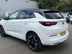White Used 2023 Vauxhall Grandland X Ultimate SUV | £18,995 (Fair price)