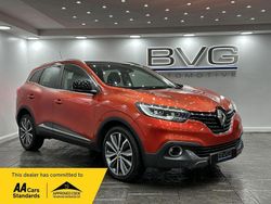 Red Used 2016 Renault Kadjar Signature SUV | £7,994 (Fair price)