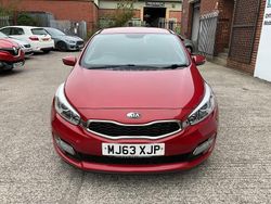 Red Used 2013 Kia Ceed Hatchback | £5,695 (Fair price)