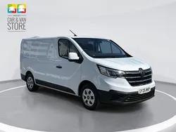 Glacier white New 2025 Renault Trafic Van | £20,499