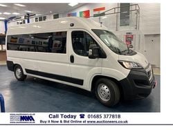 White Used 2019 Peugeot Boxer Van | £10,320