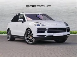 White Used 2022 Porsche Cayenne Platinum Edition SUV | £66,990 (Expensive)