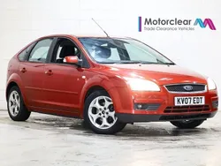 Red Used 2007 Ford Focus Ghia Hatchback | £2,000 (Fair price)