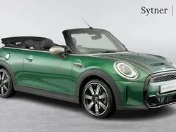 Green Used 2024 Mini Cooper S Exclusive Hatchback | £27,000 (A bit pricey)