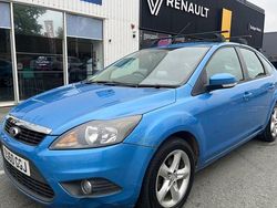 Blue Used 2010 Ford Focus Zetec Hatchback | £999 (Good price)