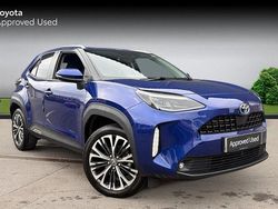 Galactic blue Used 2022 Toyota Yaris Hybrid SUV | £20,966 (Fair price)
