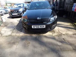 Black Used 2016 Skoda Octavia vRS Estate | £11,995 (Fair price)
