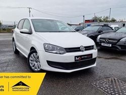 White Used 2014 VW Polo SE Hatchback | £7,495 (Good price)