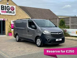 Grey Used 2015 Vauxhall Vivaro Van | £4,294 (Good price)