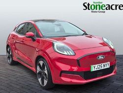 Red Used 2025 Ford Puma Gen-E Premium SUV | £23,687 (Fair price)
