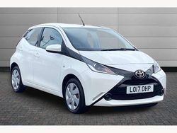 White Used 2017 Toyota Aygo X-play Hatchback | £7,791 (Fair price)