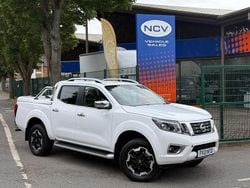 White Used 2021 Nissan Navara Tekna Pickup | £19,490 (Fair price)