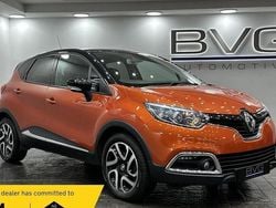 Orange/black Used 2016 Renault Captur Dynamique SUV | £8,994 (Fair price)