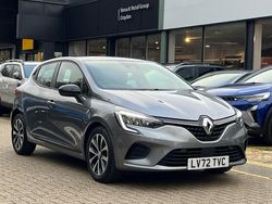 Used 2023 Renault Clio V Evolution Hatchback | £13,365 (Good price)