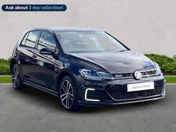 Black Used 2020 VW Golf VII GTE Hatchback | £18,006 (Fair price)