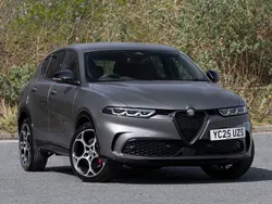 Metallic vesuvio grey New 2025 Alfa Romeo Tonale Veloce SUV | £31,998 (Fair price)