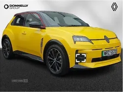 Additional twotone metallic pop yellow with bla Used 2025 Renault R5 Iconic Hatchback | £26,990 (Fair price)