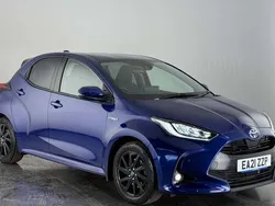 Used 2025 Toyota Yaris Hybrid Design Hatchback | £15,200 (Super price)