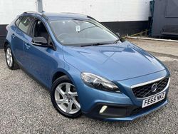 Blue Used 2015 Volvo V40 CC Estate | £7,495 (Fair price)