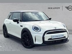 White Used 2022 Mini Cooper Exclusive Hatchback | £18,990 (A bit pricey)