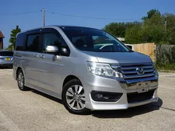 Silver Used 2013 Honda Stepwgn MPV | £9,995 (Fair price)