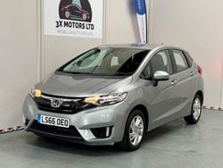 Silver Used 2016 Honda Jazz SE Hatchback | £7,600 (Fair price)