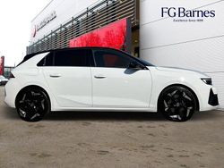 White Used 2024 Vauxhall Astra GSe Hatchback | £21,799 (Fair price)