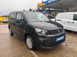 Black Used 2022 Peugeot Partner MPV | £12,000 (Fair price)