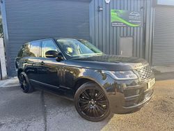 Black Used 2018 Land Rover Range Rover Vogue SUV | £29,990 (Expensive)